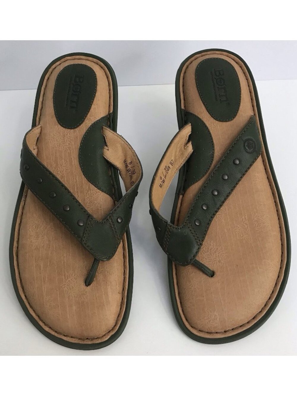 Born Studded Leather Vintage Thong Slip on Sandals Forest Green Size US 8 EU 39
